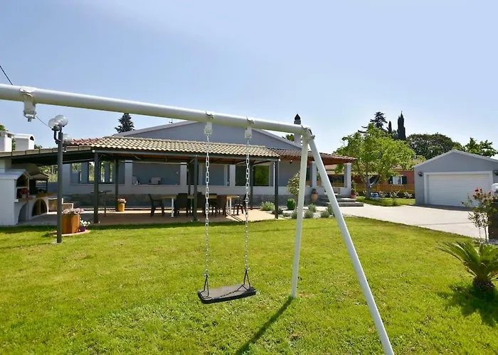 The Avra Gardens Feriehus Ágios Ioánnis