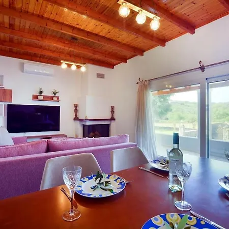 The Avra Gardens Ágios Ioánnis