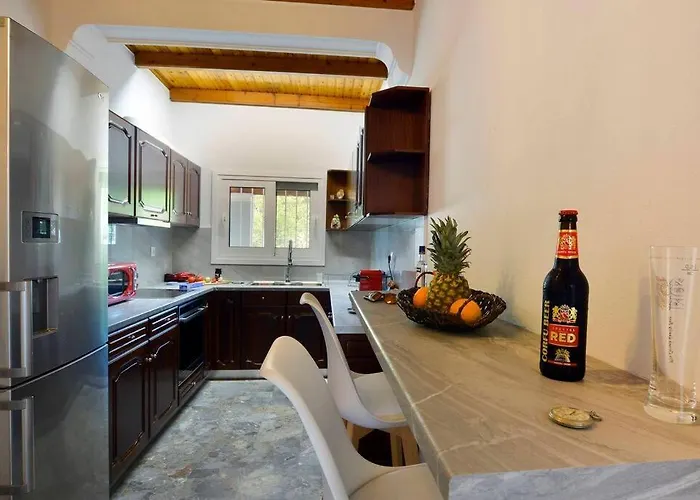 The Avra Gardens بيت للعطل *